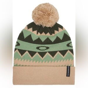 Oakley Pom Pom Norway Beanie, Green Norway Pattern New With Tags Unisex Regular